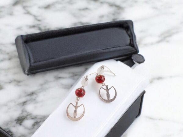 Minimal Hecate Earrings