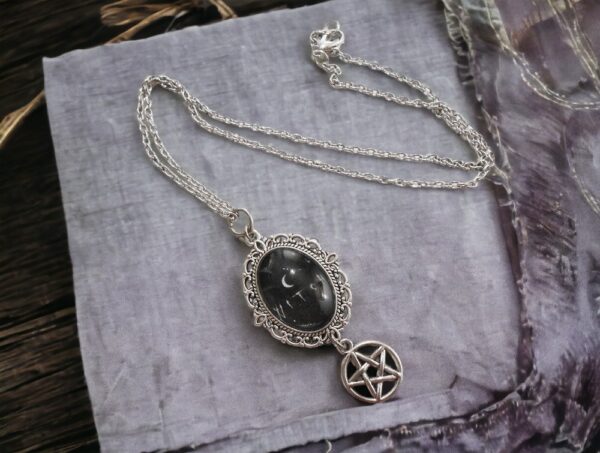 Pagan Witch Necklace with Pentagram